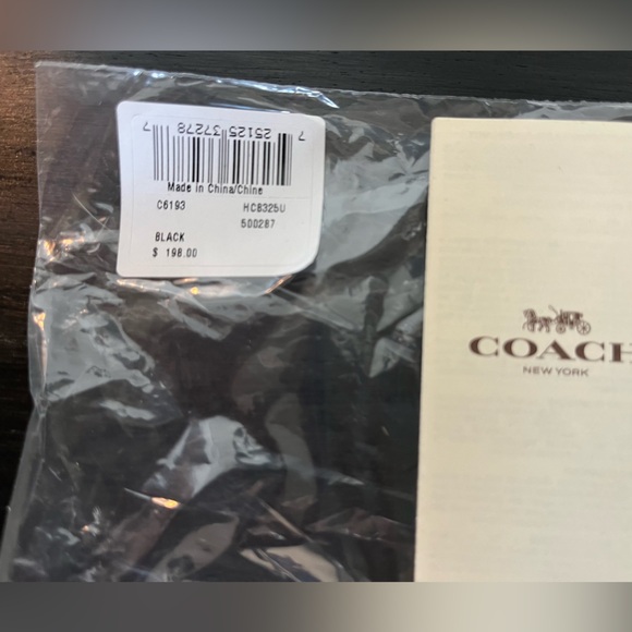 Coach | NWT Sunglasses - Picture 2 of 2